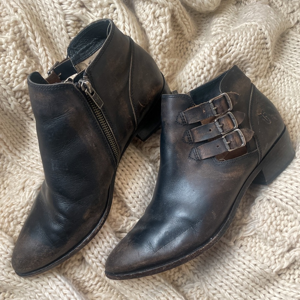 Frye Leather Ray Buckle Booties size 9